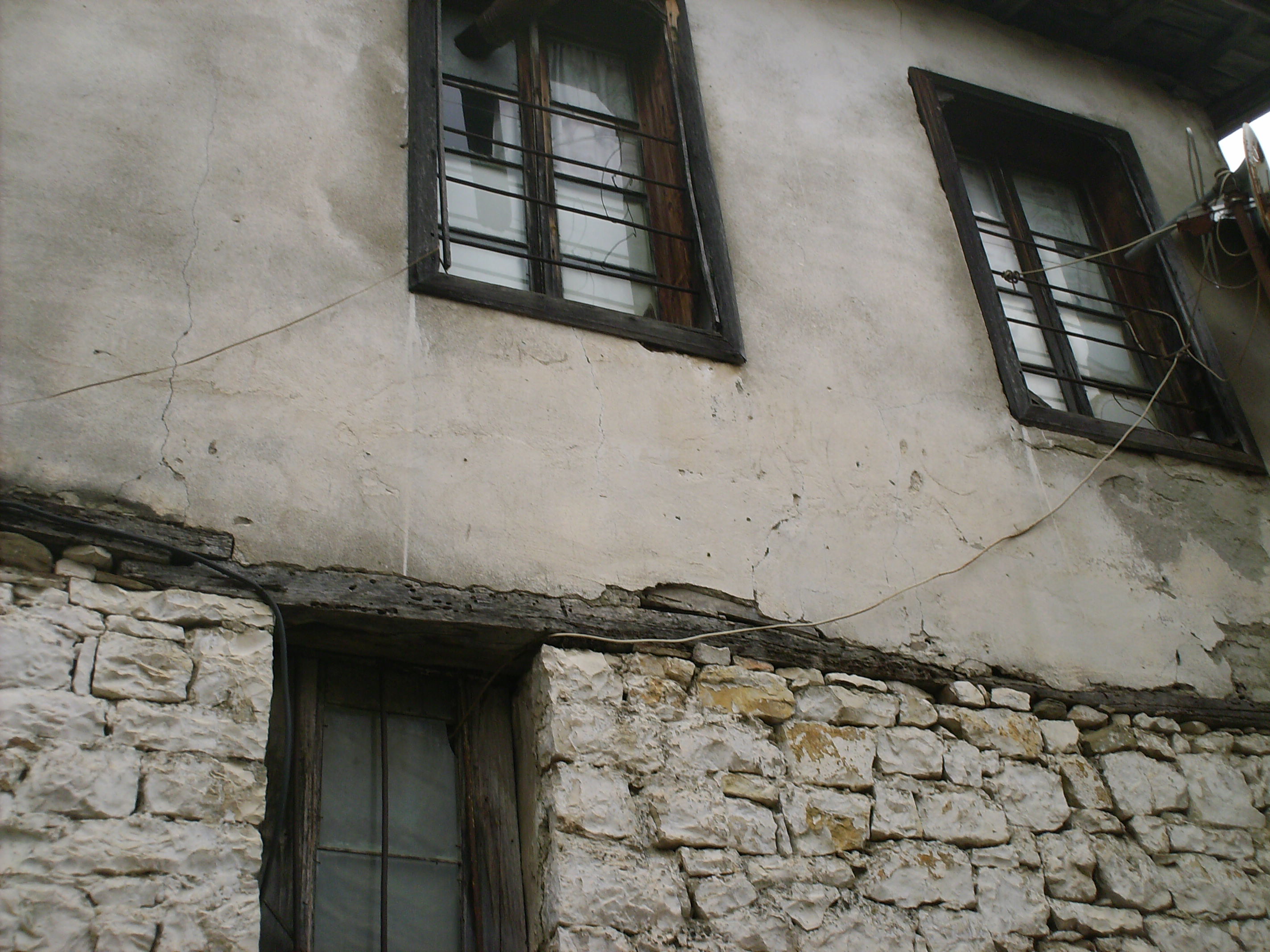 Traditioneel huis te koop in berat, albaniaalbania koopwoningen ... Traditionele Albanese keuken